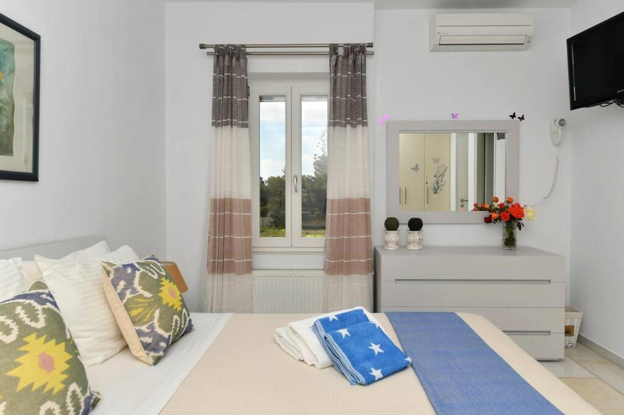 Villa Dionysos In Aliki Exteriér fotografie