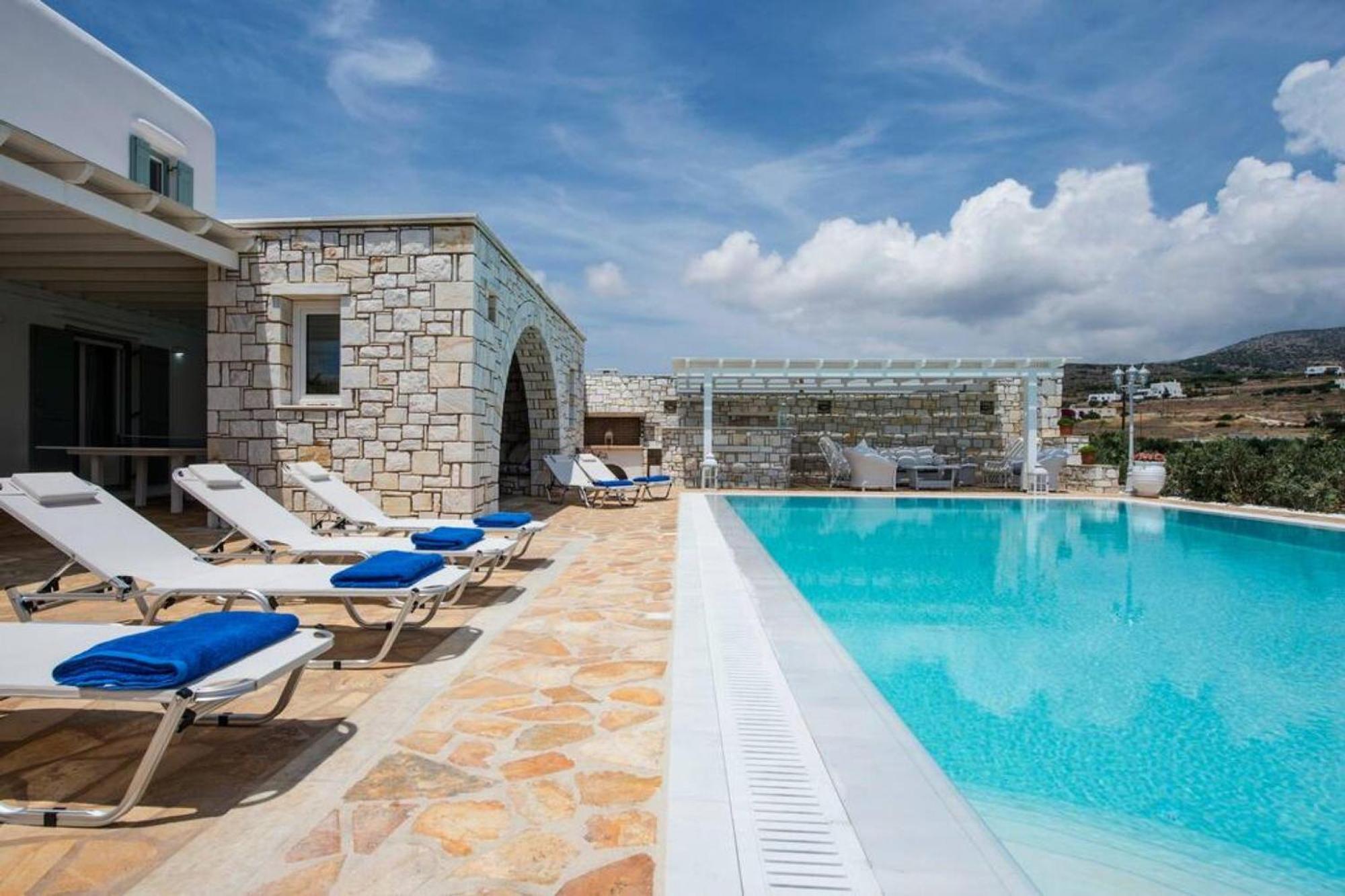 Villa Dionysos In Aliki Exteriér fotografie